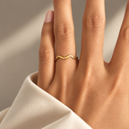 Starlight Wave Gold Ring