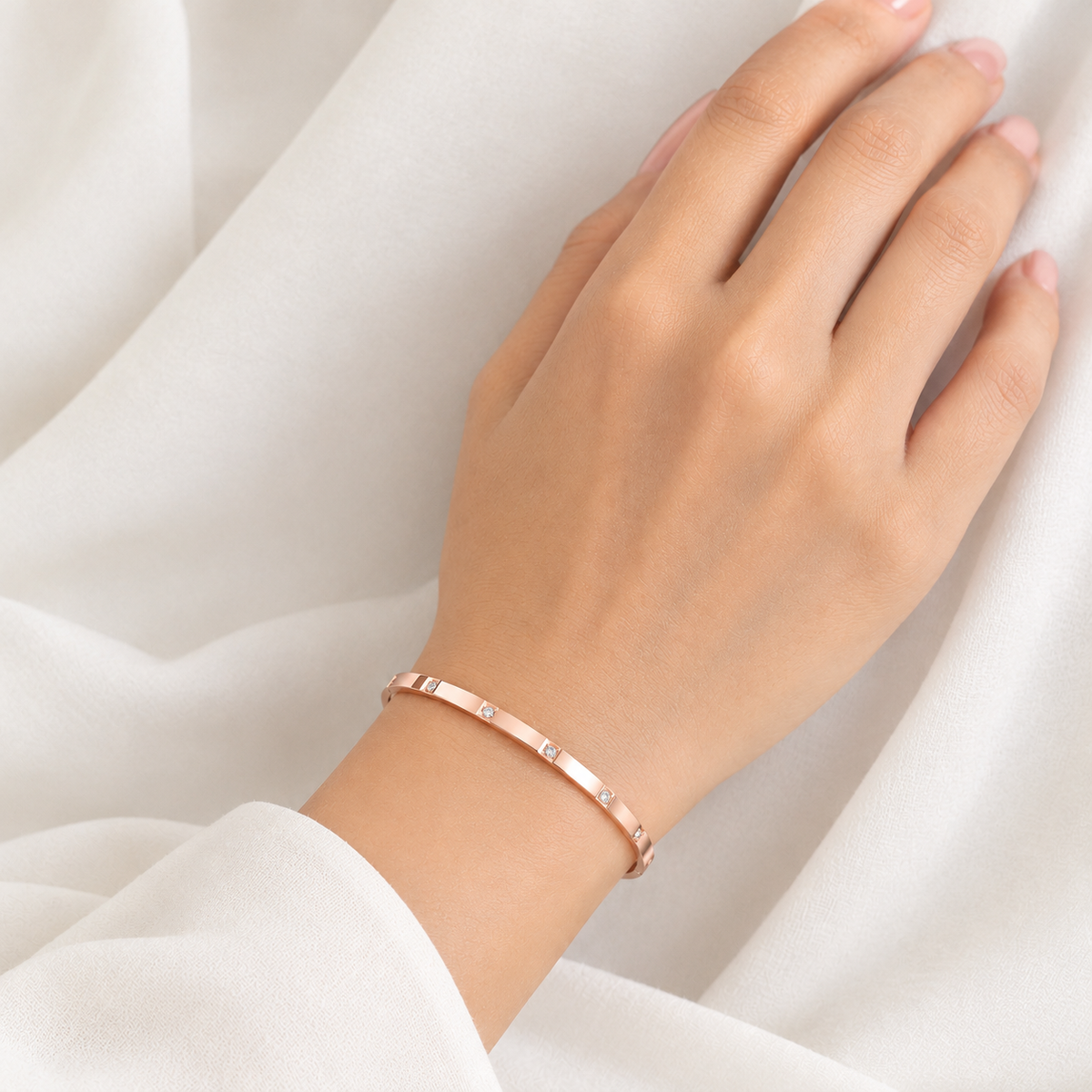 Tiny Stone Rose Gold Bangle Bracelet (Side Open)