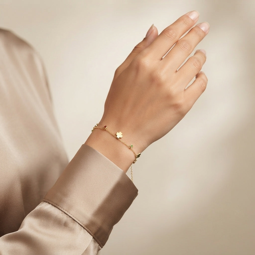 Clover Charm Gold Bracelet