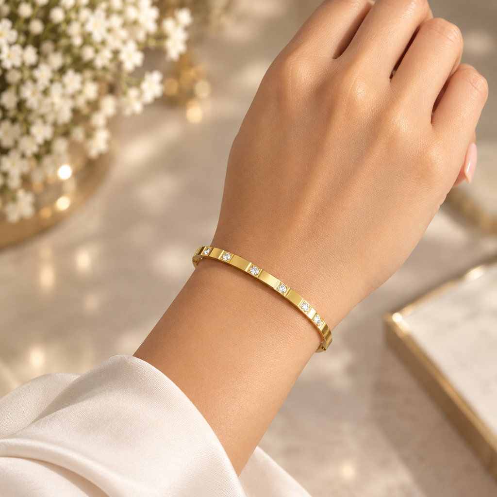 White Stone Bangle Bracelet (Side Open)