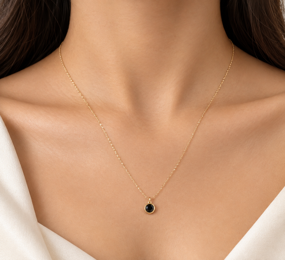 Black Solitaire Necklace
