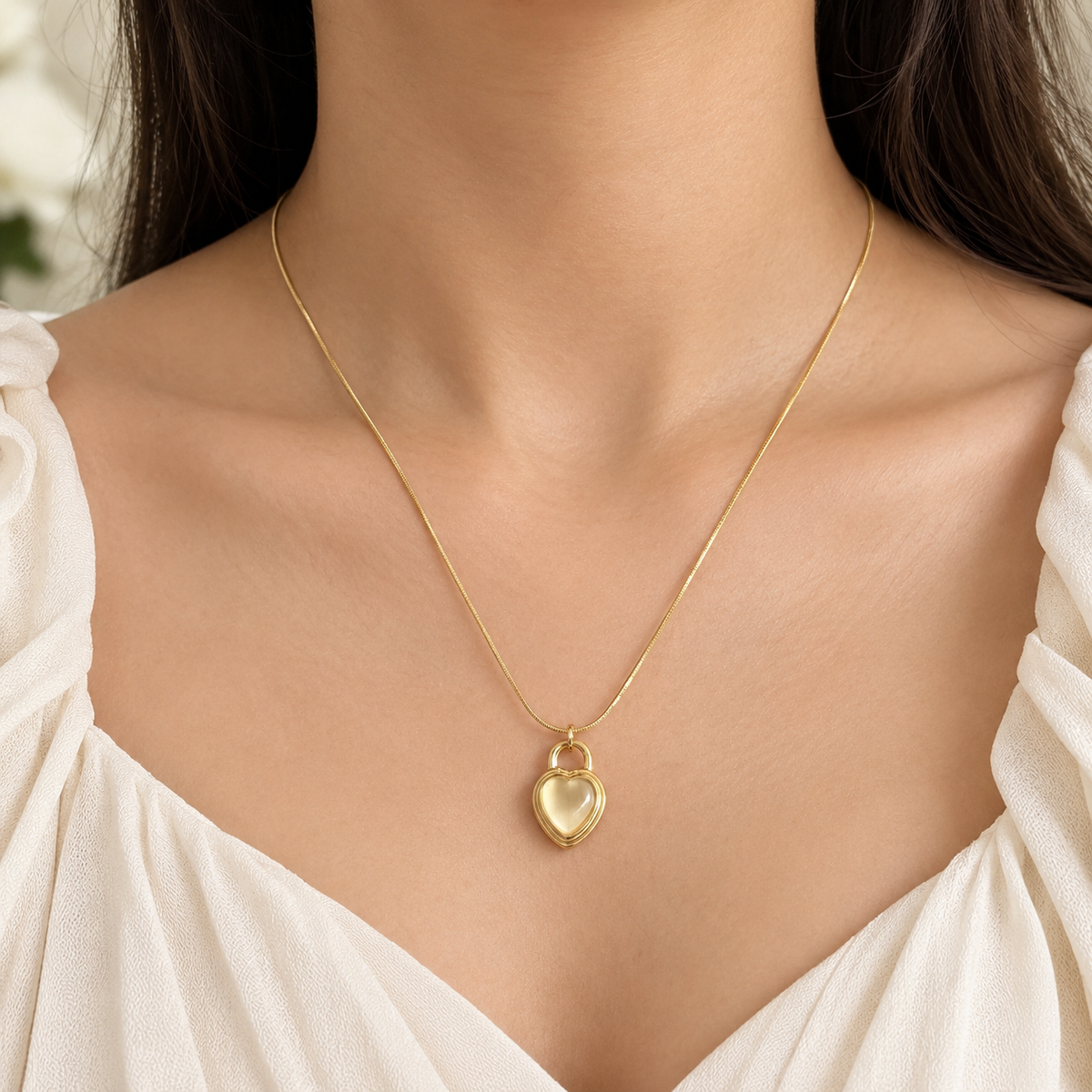 Beige Heart Gold Necklace