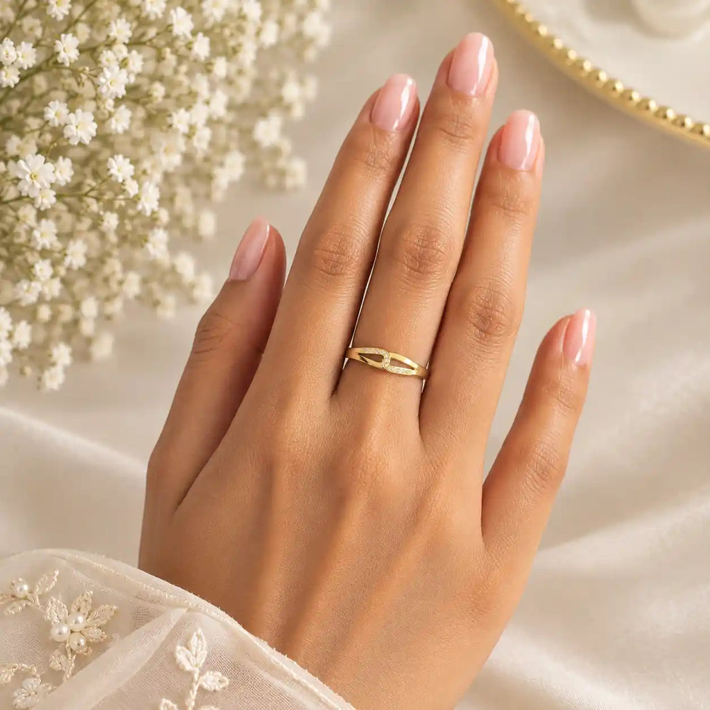 Solstice Knot Ring