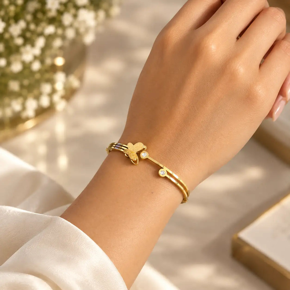 Butterfly Stone Bangle Bracelet (Side Open)