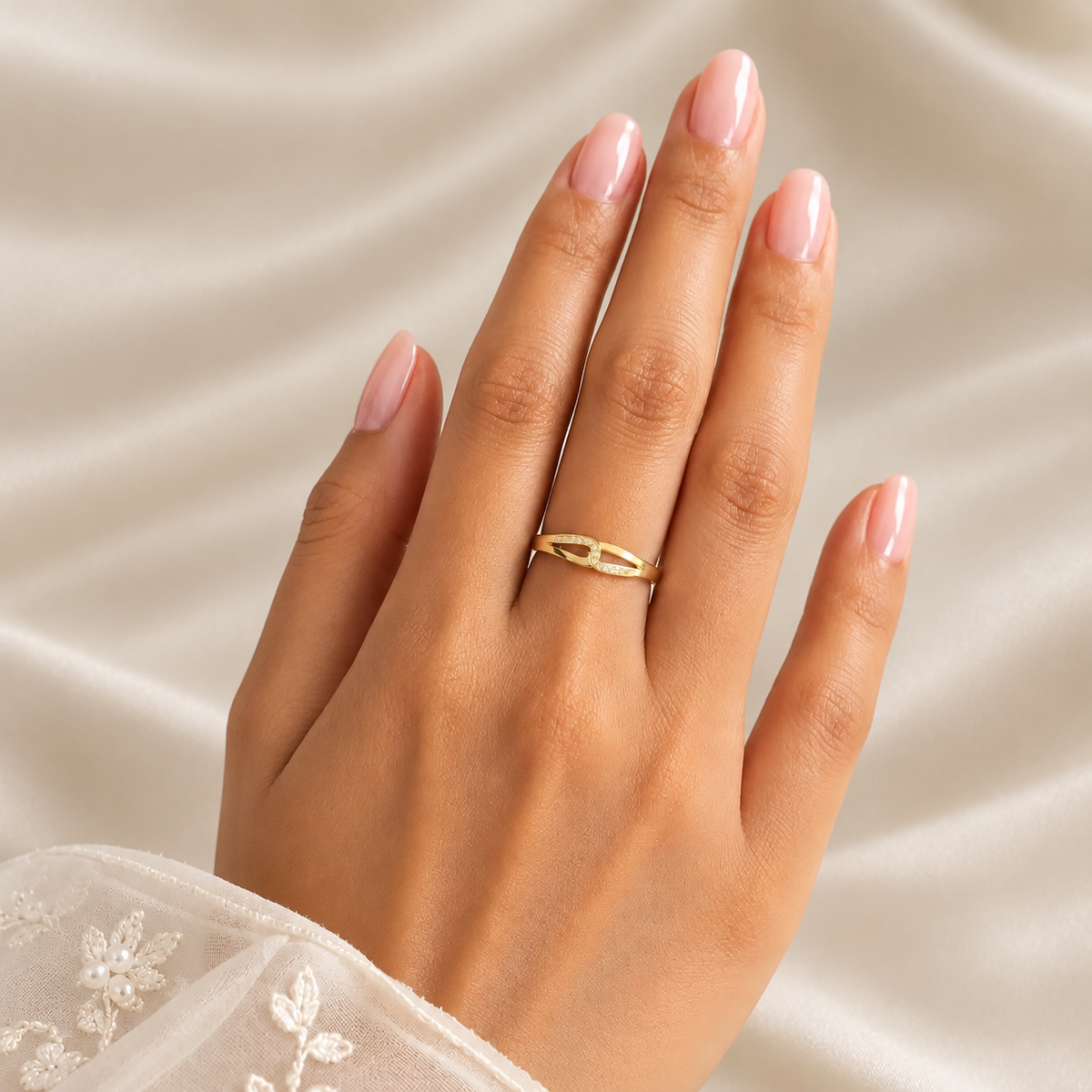 Solstice Knot Ring