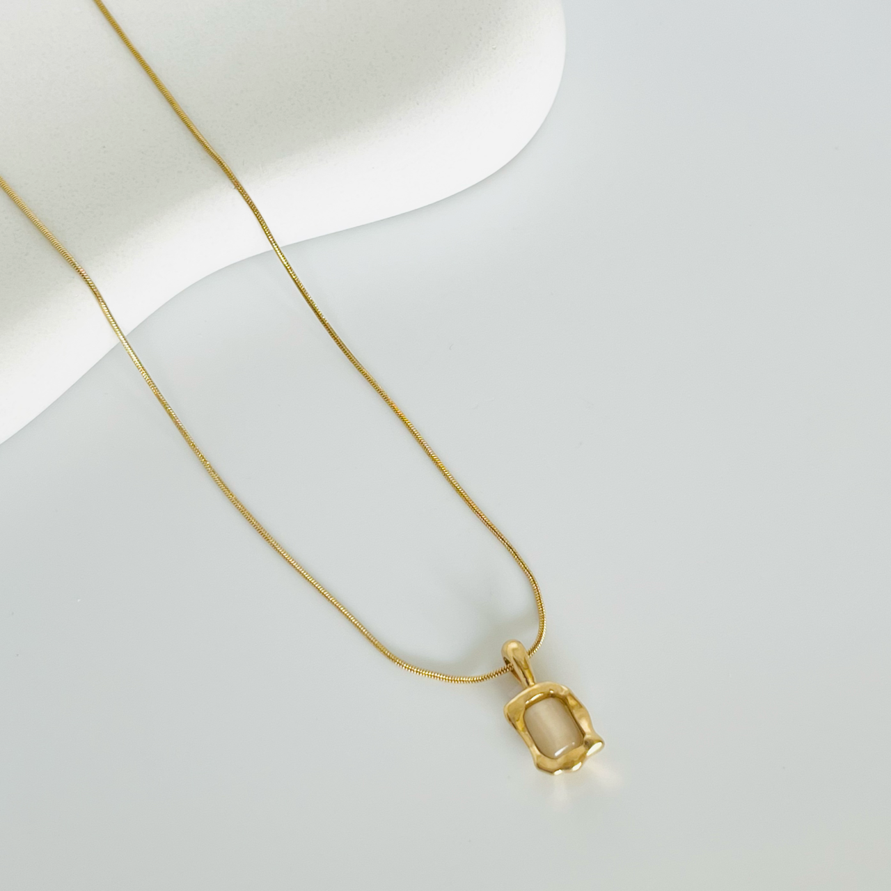 Cream Stone Gold Necklace