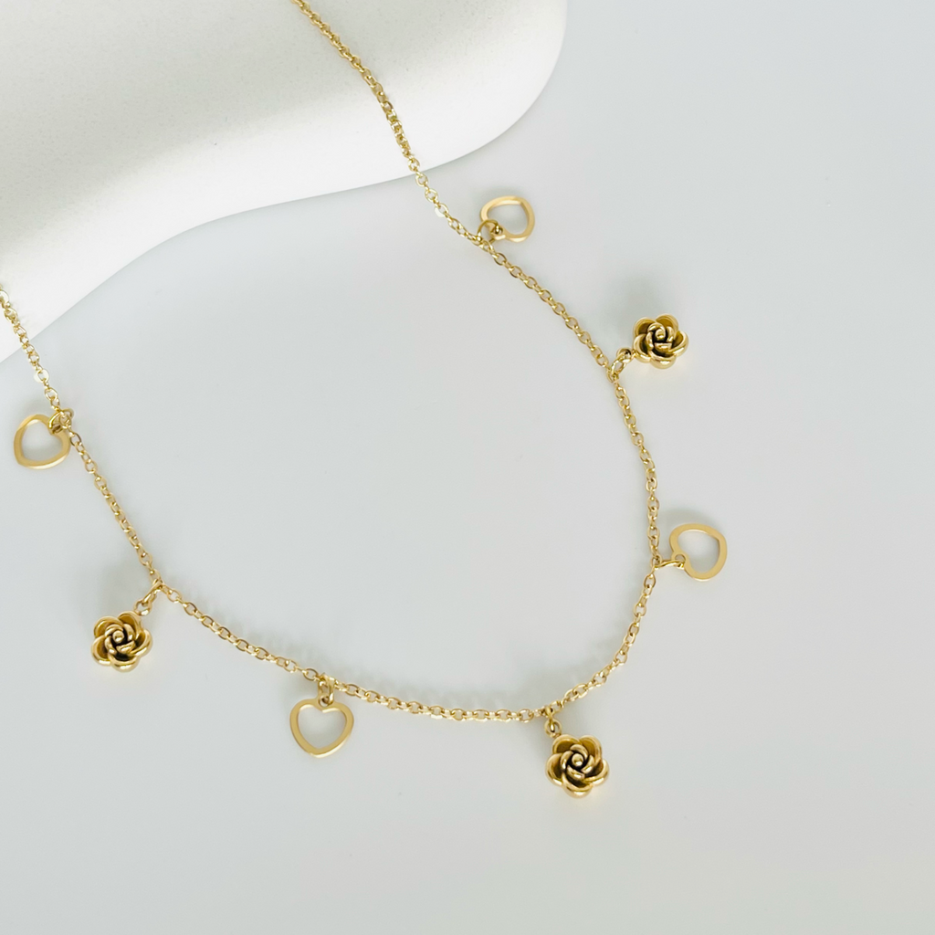 Multi Rose Pendant Gold Necklace