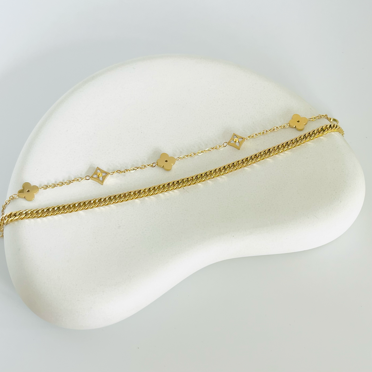 Clover Double Layered Gold Bracelet