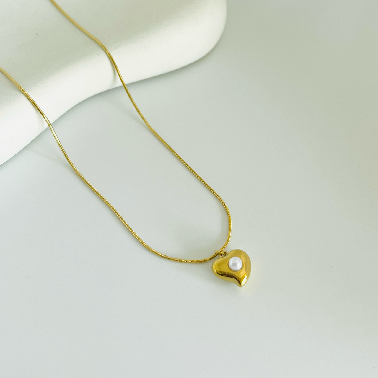 Pearl Heart Gold Necklace