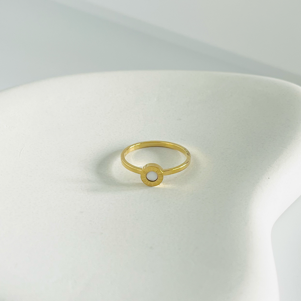Round Disk Gold Ring