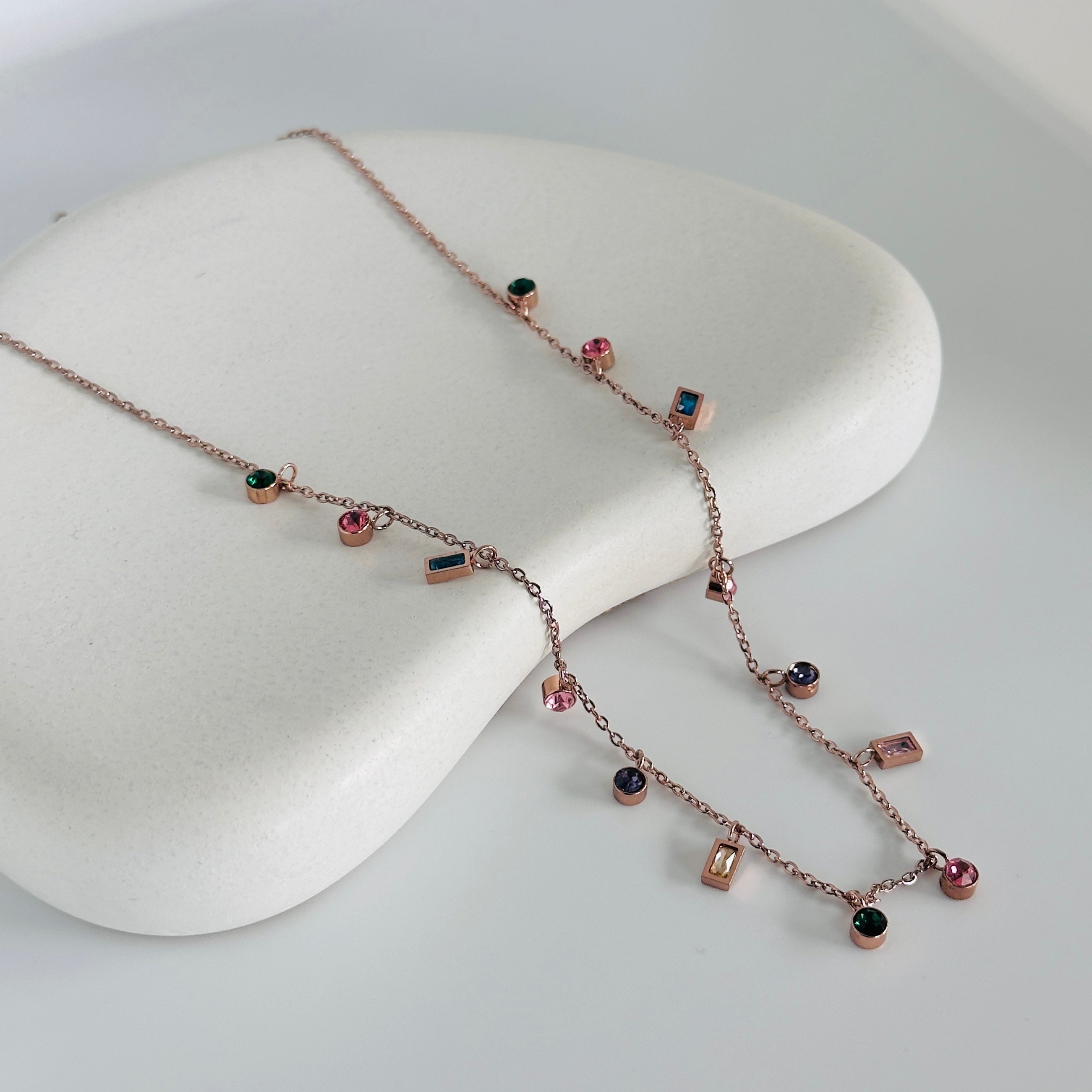 Noa Rosegold Necklace