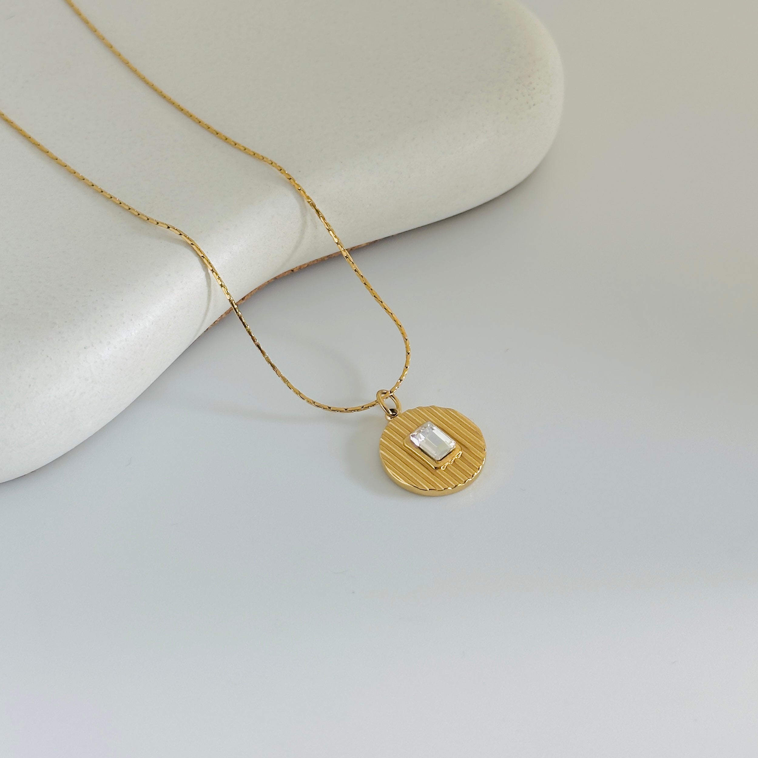 Pel Gold Necklace