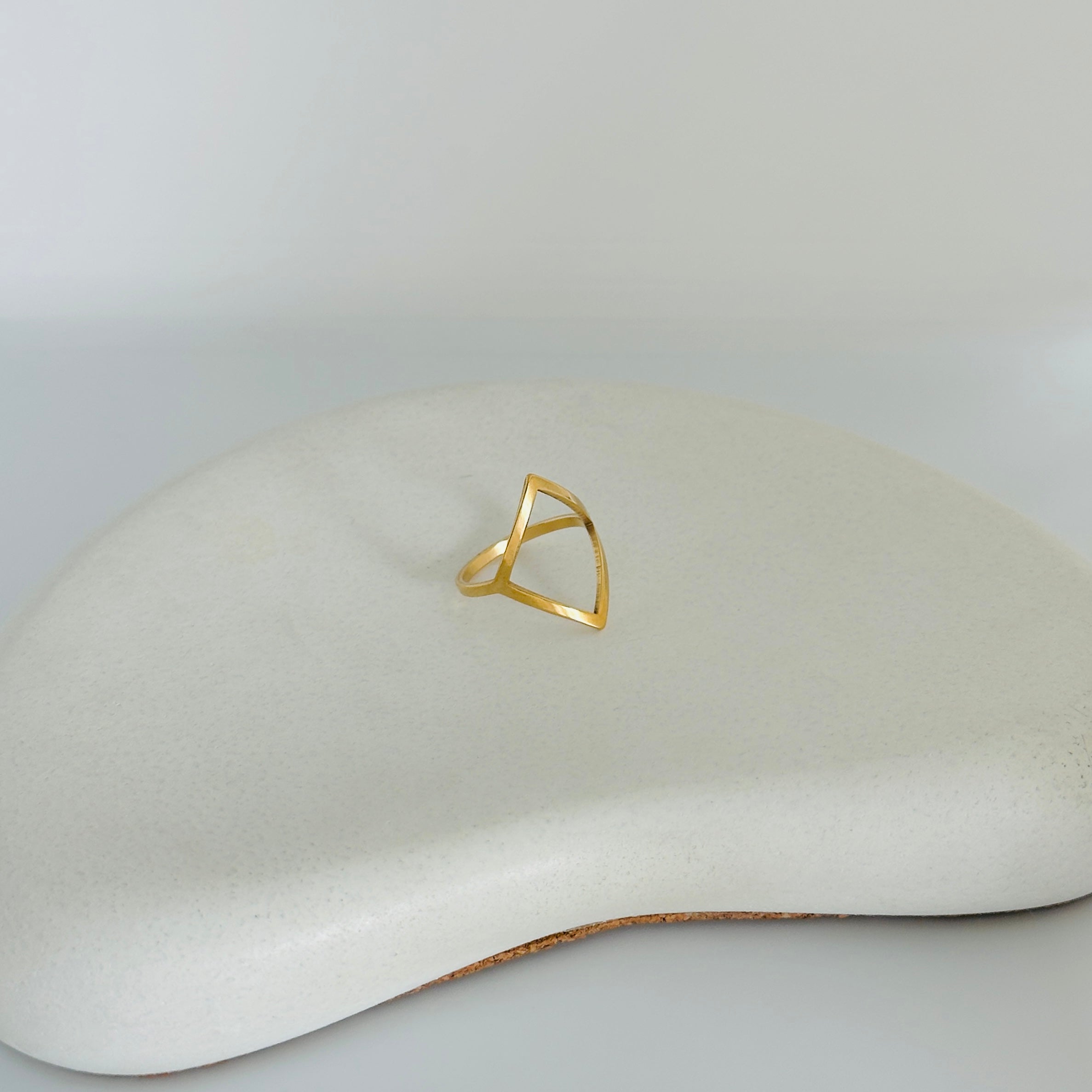 Rhombus Sleek Gold Ring