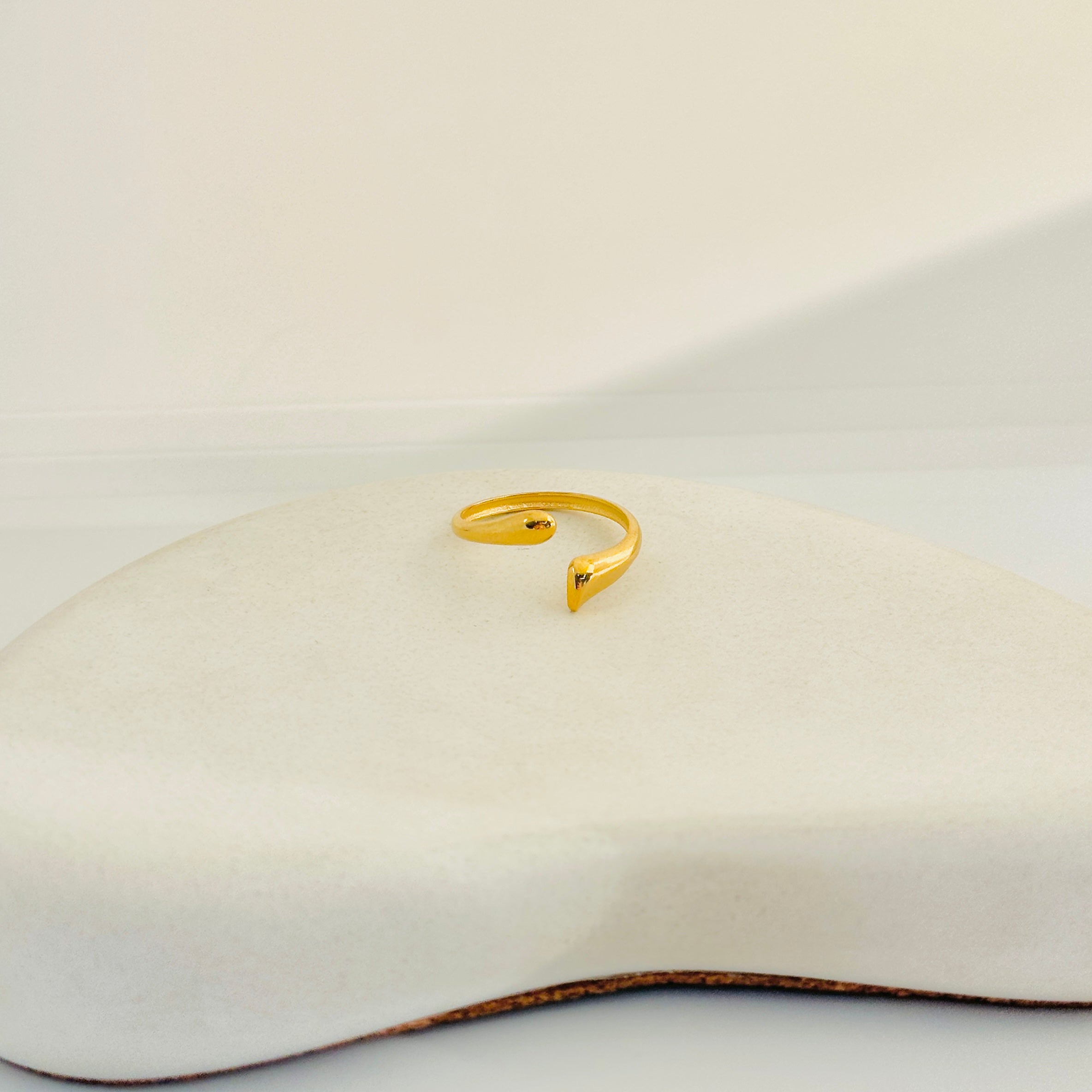 Elena Gold Ring (Adjustable Size)