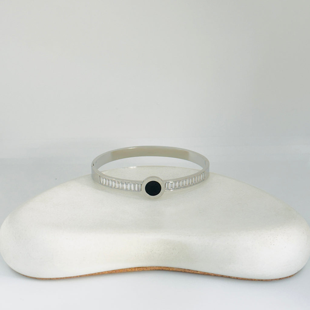 Roman Stones Silver Bangle Bracelet (Free Size)