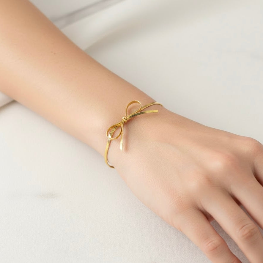 Bow Gold Snake Bracelet