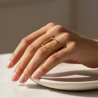 Rect Sleek Gold Ring