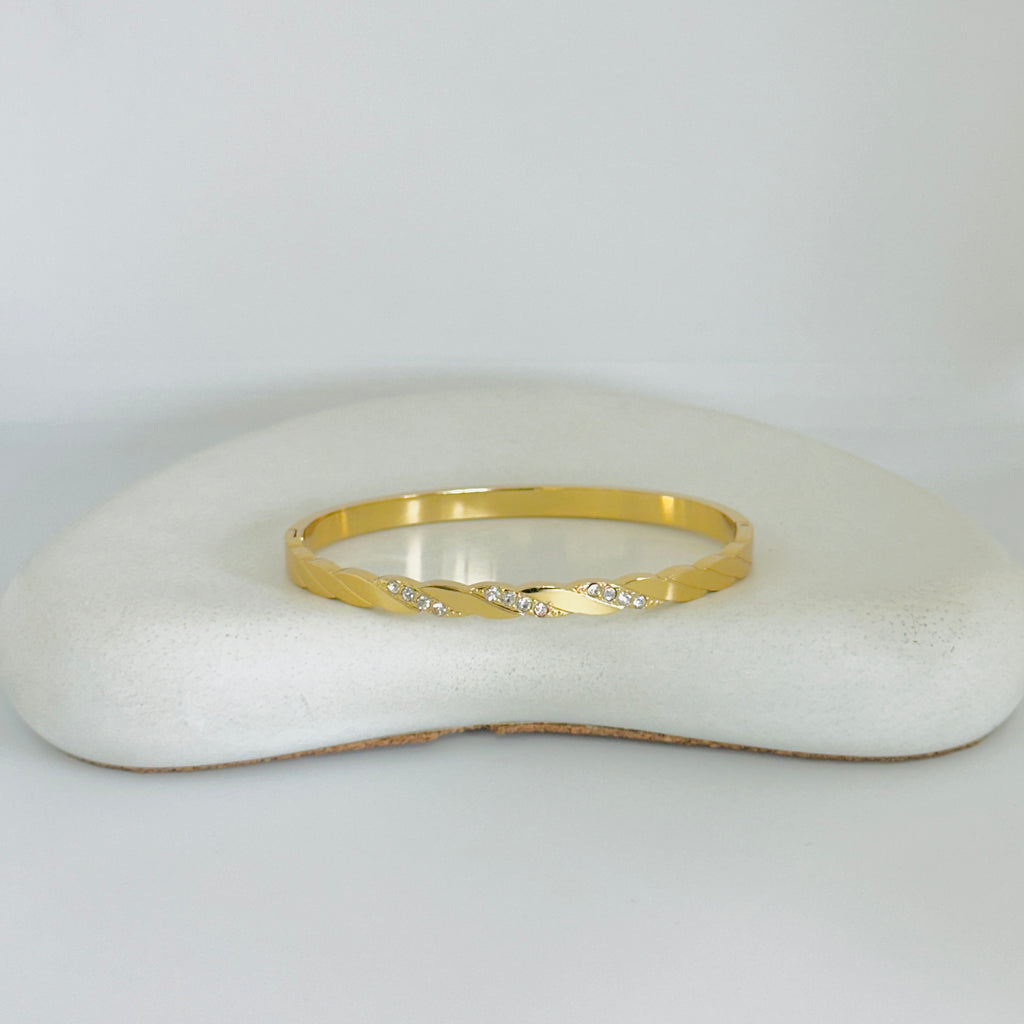 Mia Stones Gold Bangle Bracelet (Free Size)