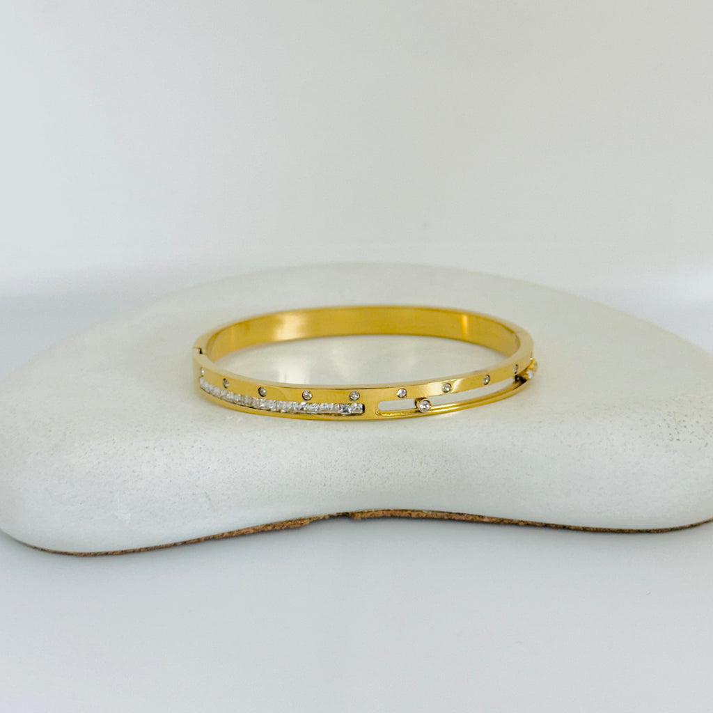 Liv Stones Gold Bangle Bracelet (Free Size)