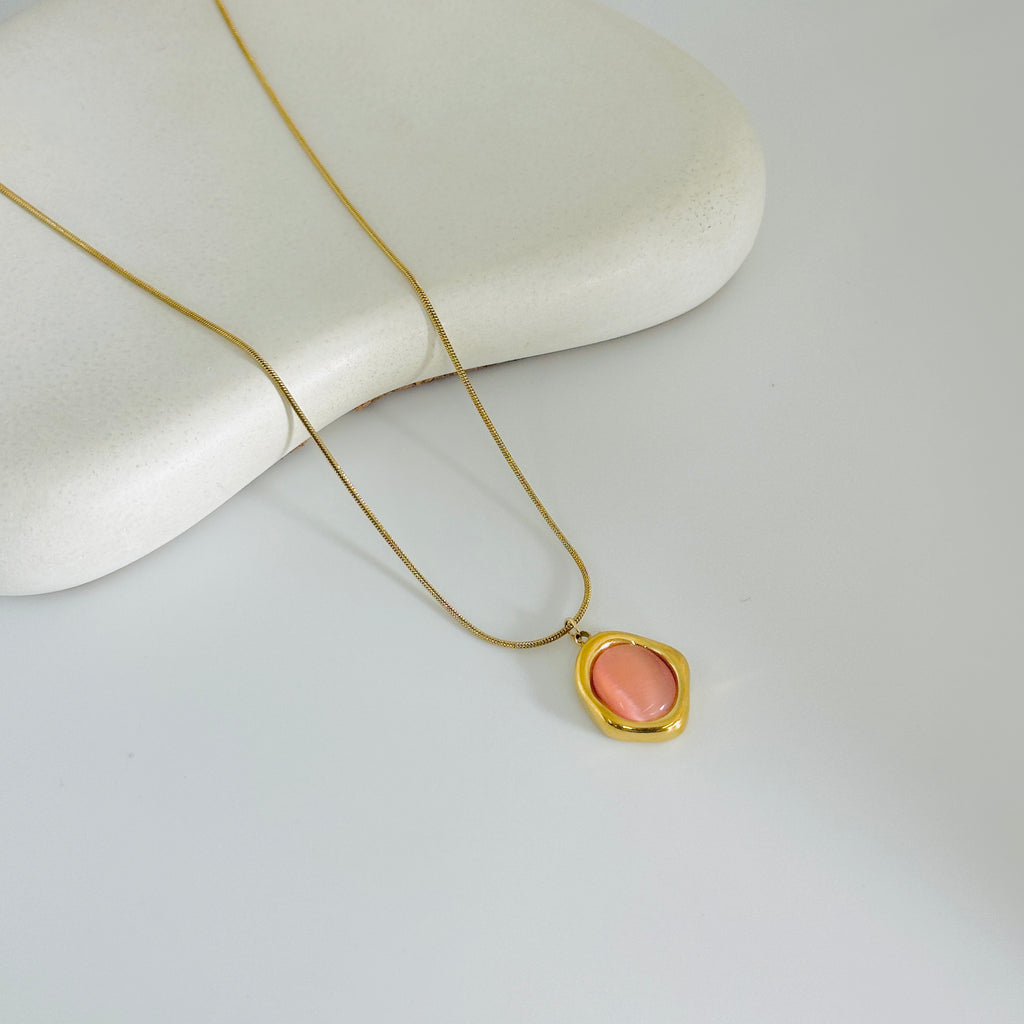 Zora Gold necklace