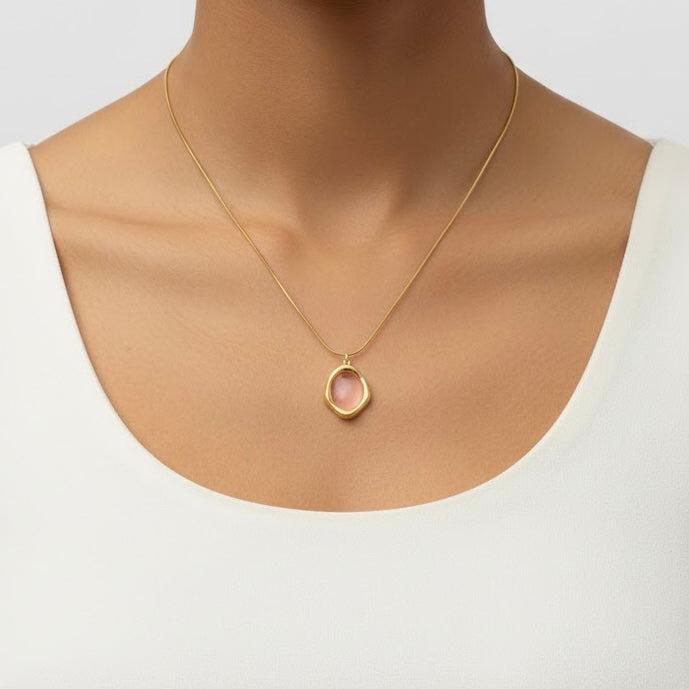 Zora Gold necklace
