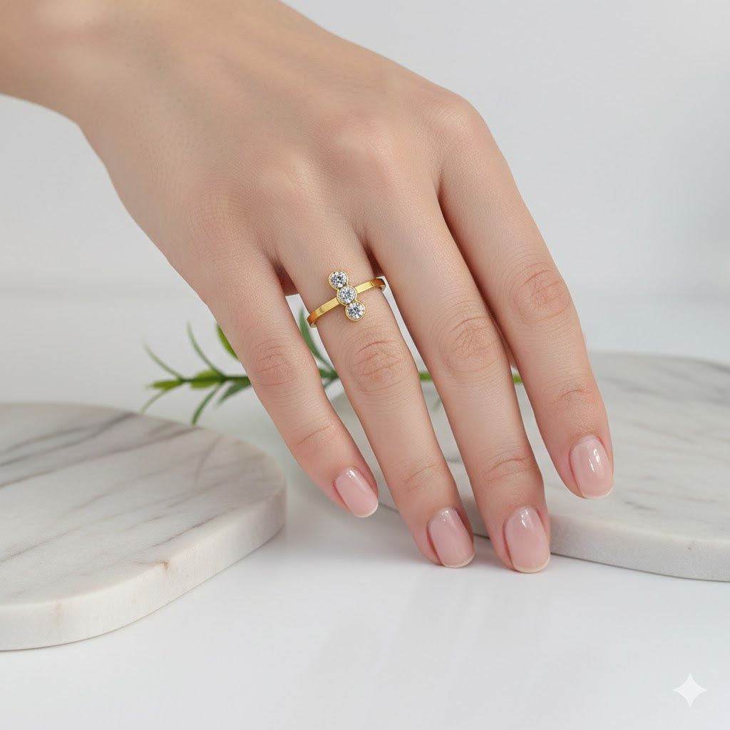 Ziraa Stone Gold Ring (Adjustable Size)