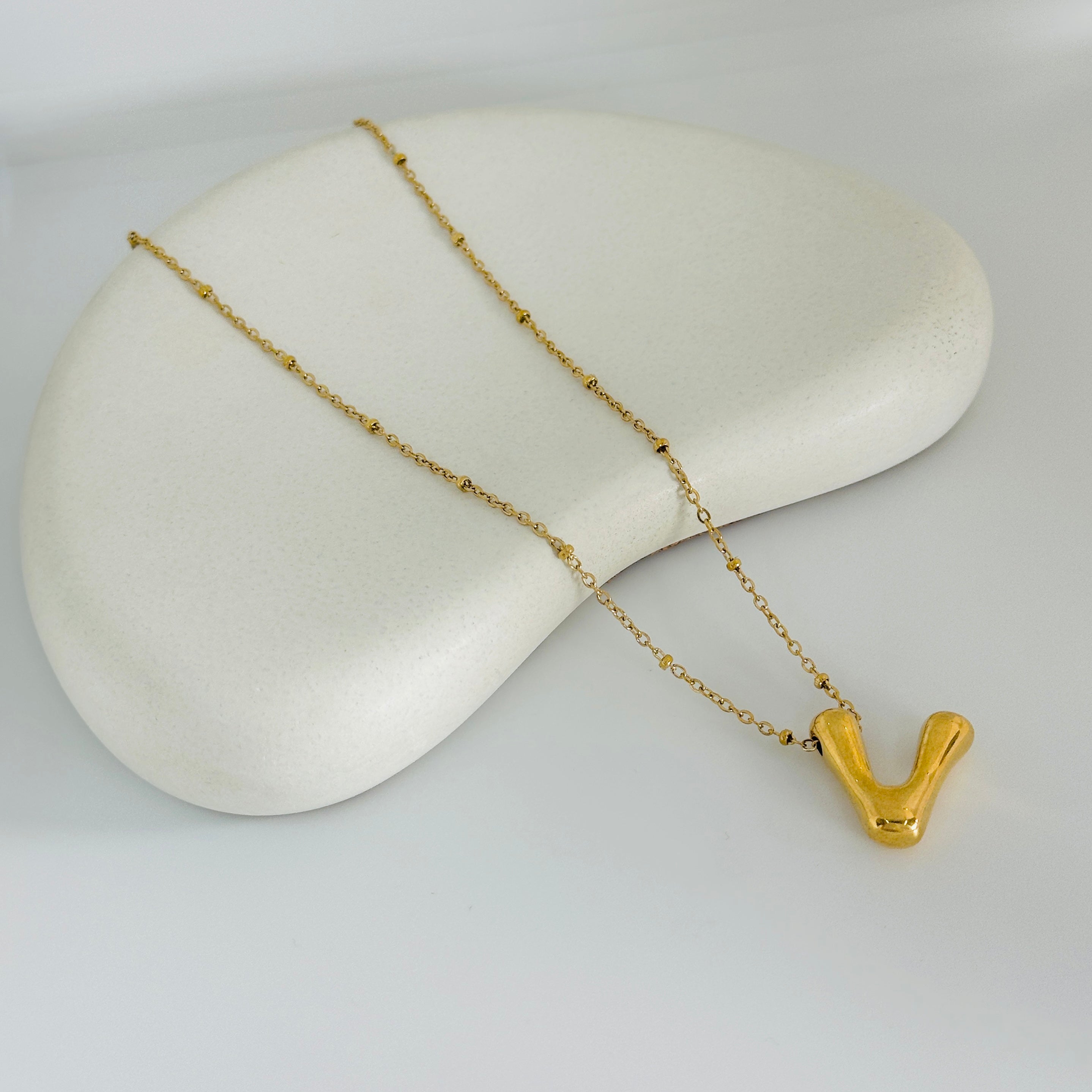 'V' Gold Necklace