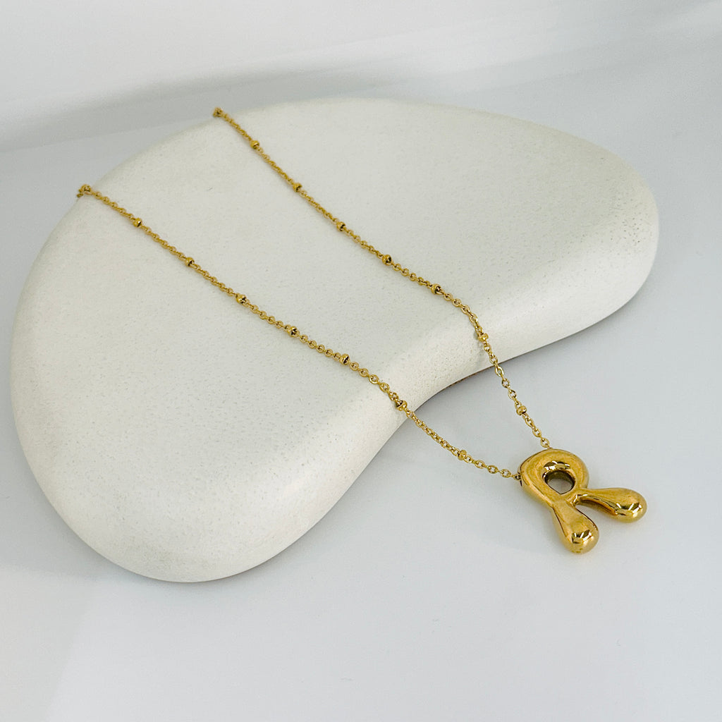 'R' Elegent Gold Necklace