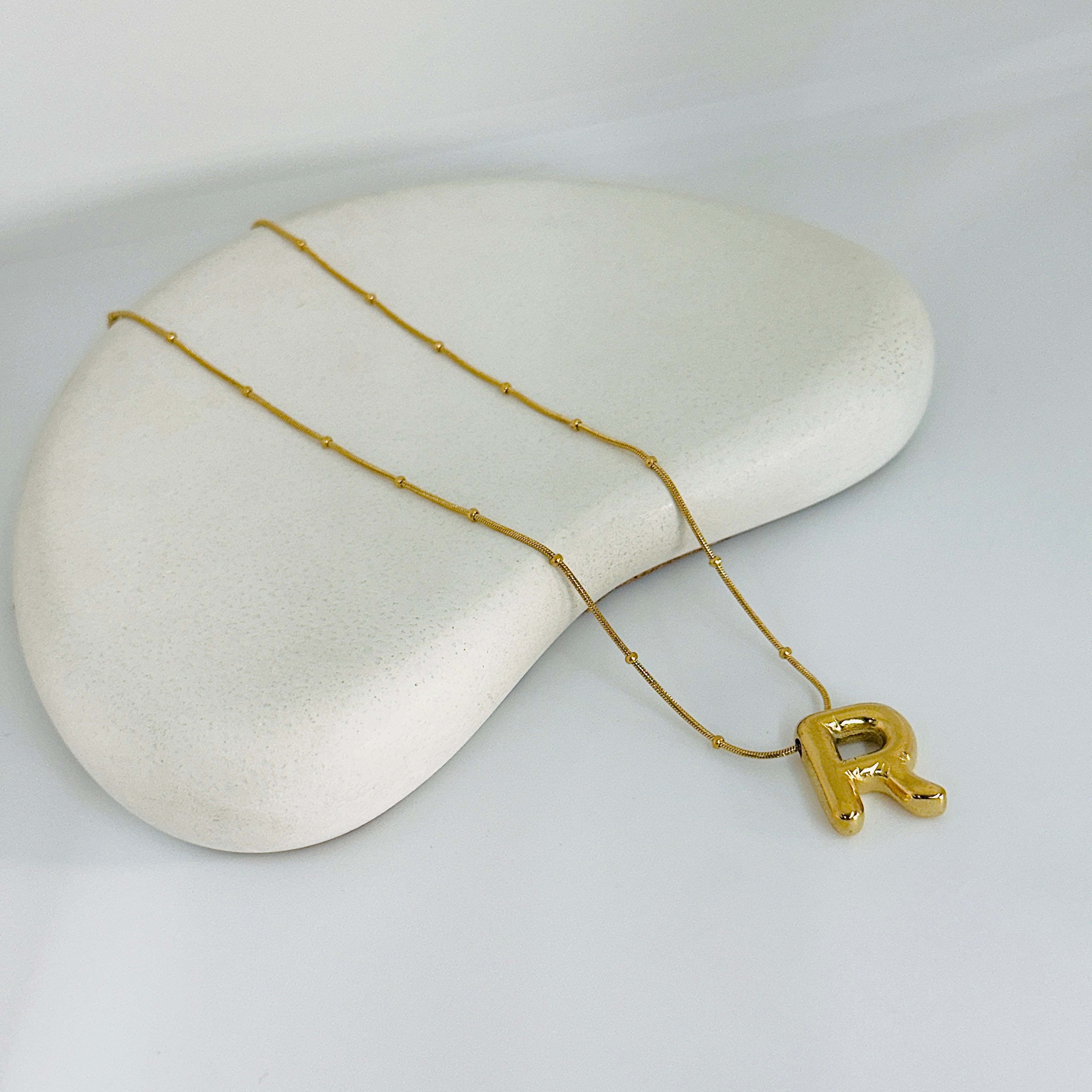 'R' Gold Necklace