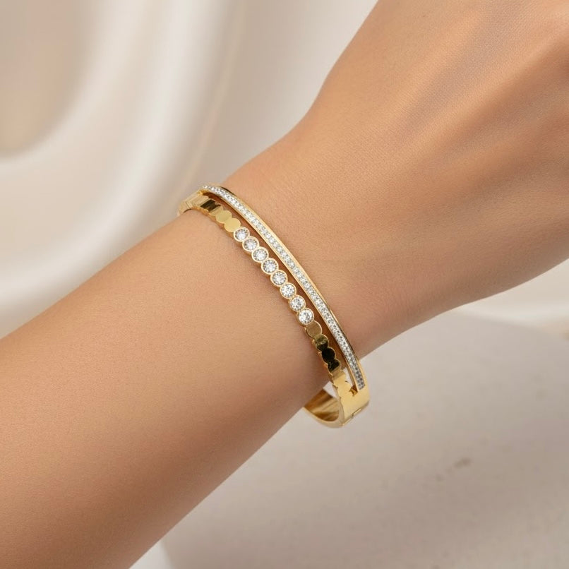 Lark Stones Gold Bangle Bracelet (Free Size)