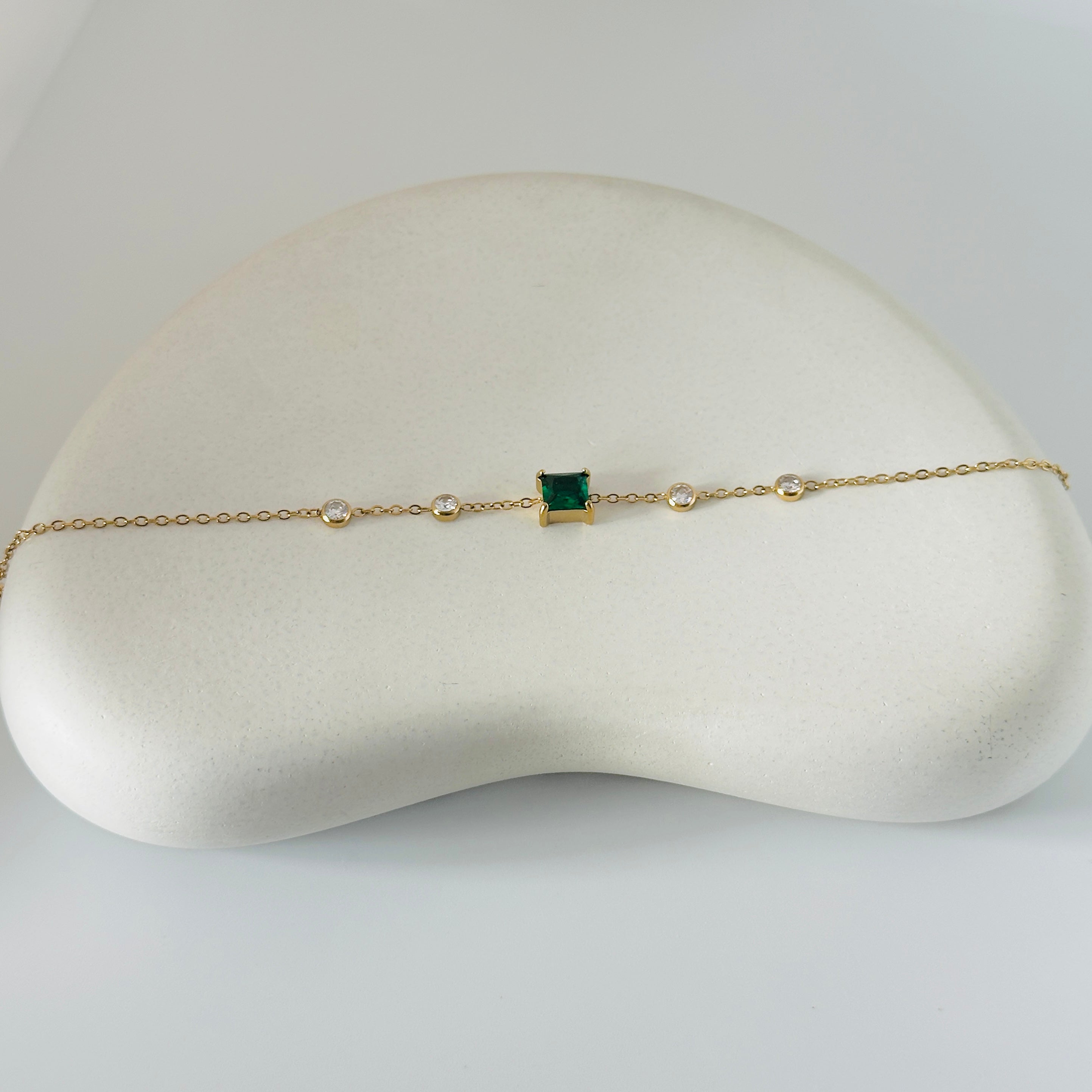 Tia Stone Gold Bracelet