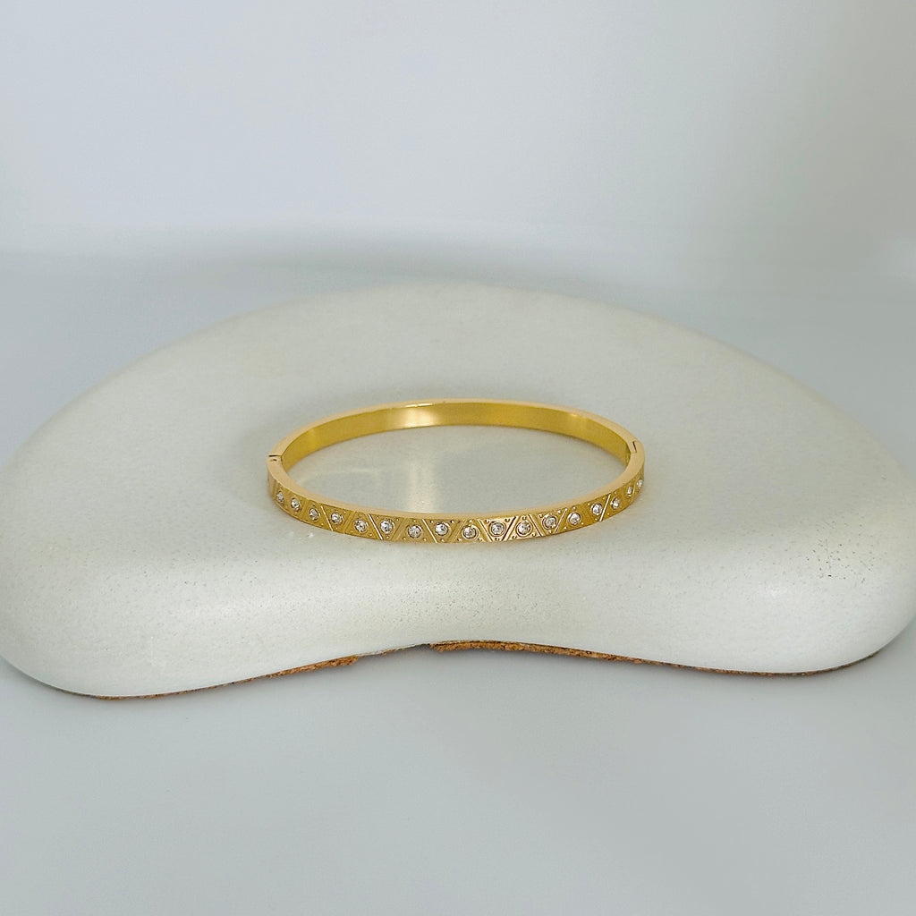 Romy Stones Gold Bangle Bracelet (Free Size)
