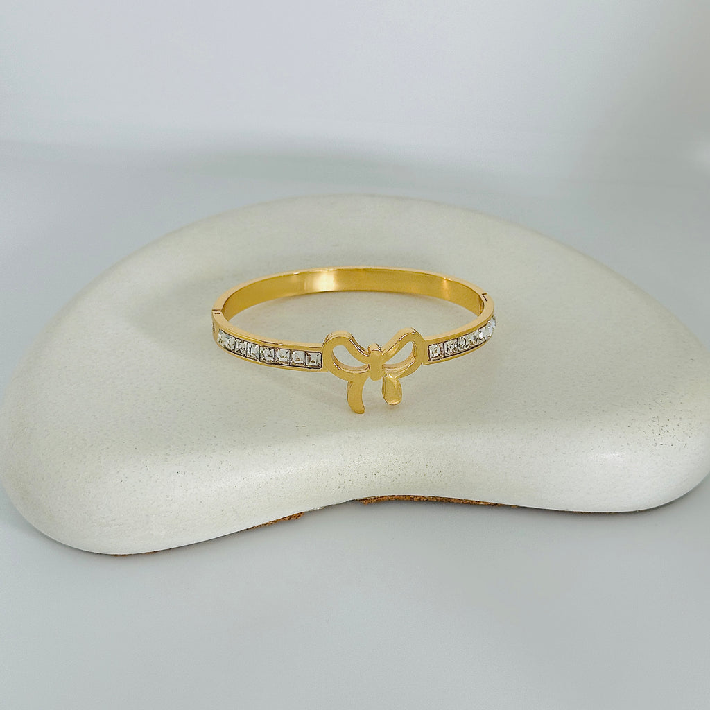 Elena Stones Gold Bangle Bracelet (Free Size)