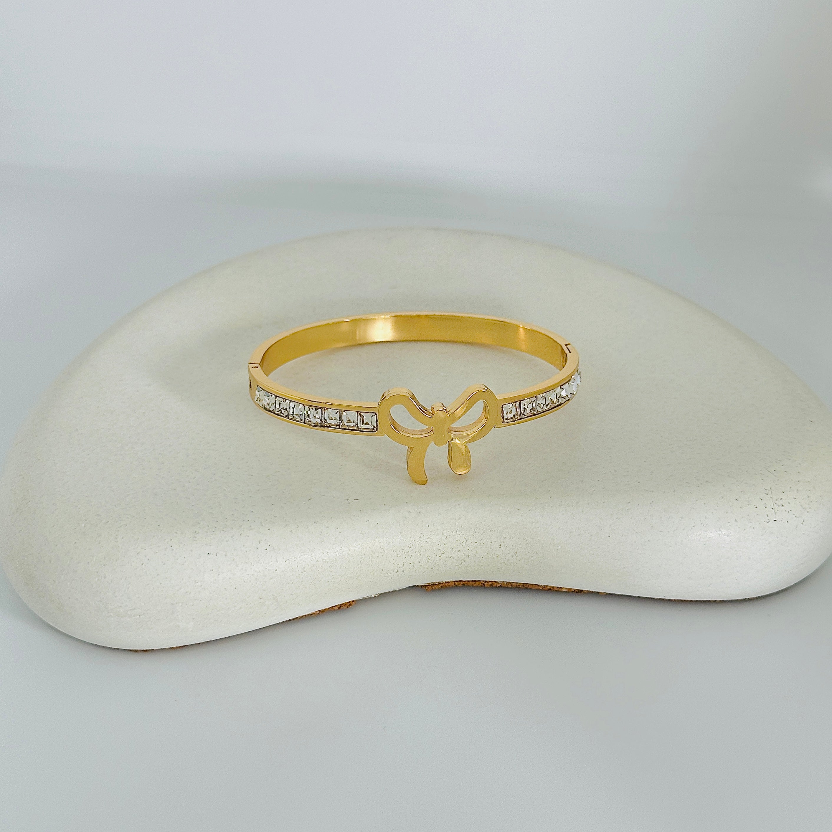 Elena Stones Gold Bangle Bracelet (Free Size)