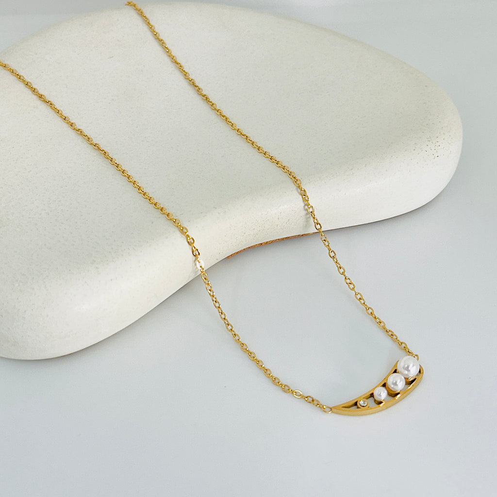 Lola Gold Necklace