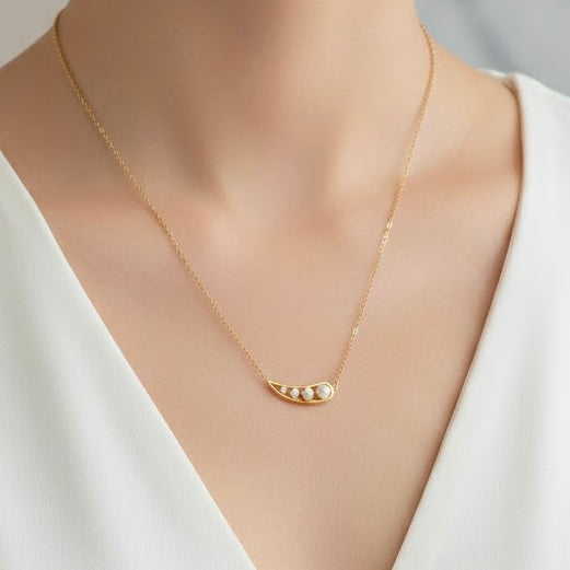 Lola Gold Necklace
