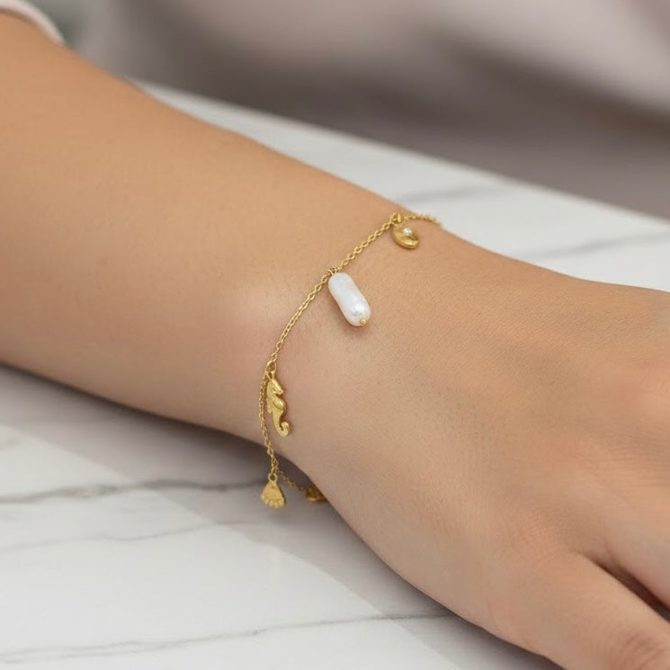 Aria Gold Bracelet