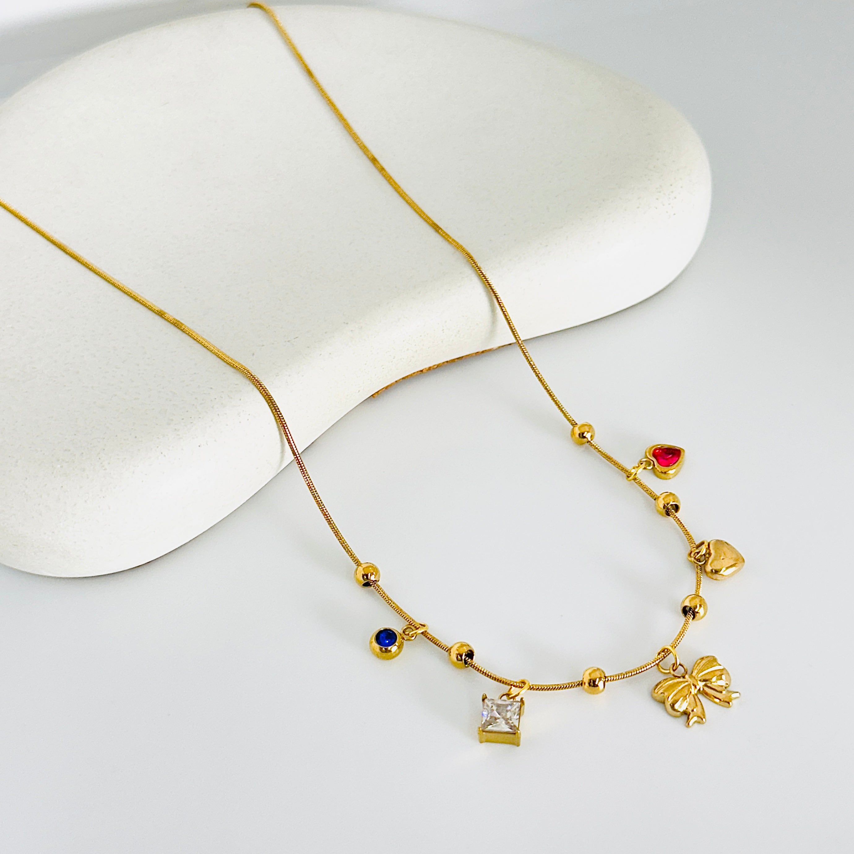 Fiora Gold Necklace