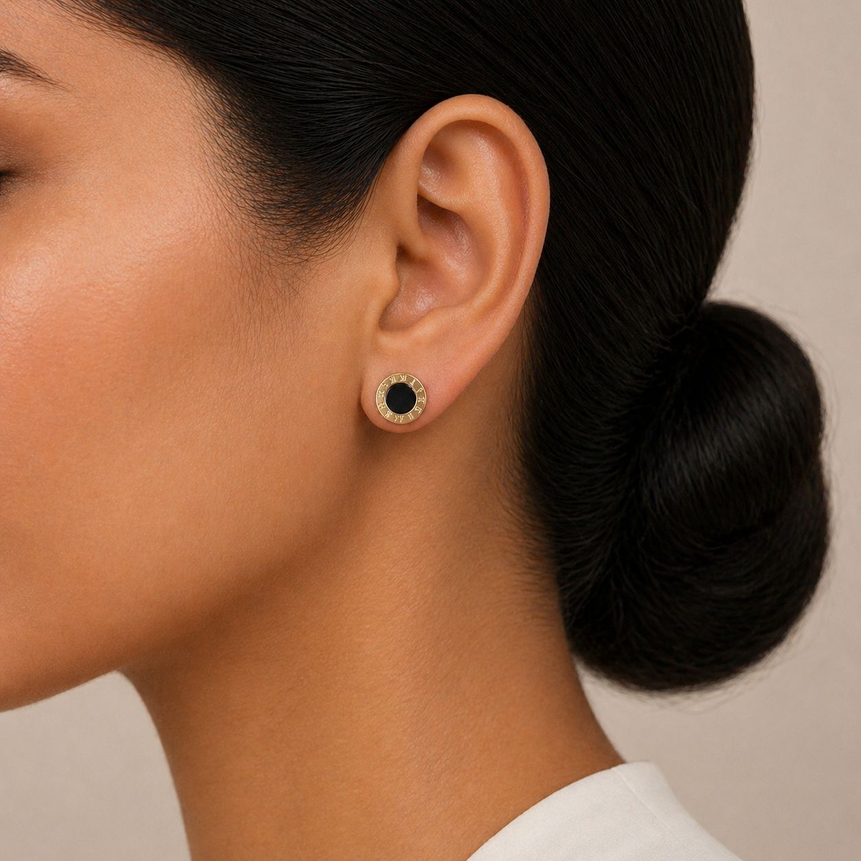 Black Round Gold Earrings