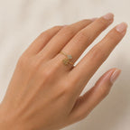 Daisy Heart Stone Gold Ring (Adjustable size)