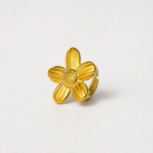 Daisy Gold Ring (Adjustable Size)